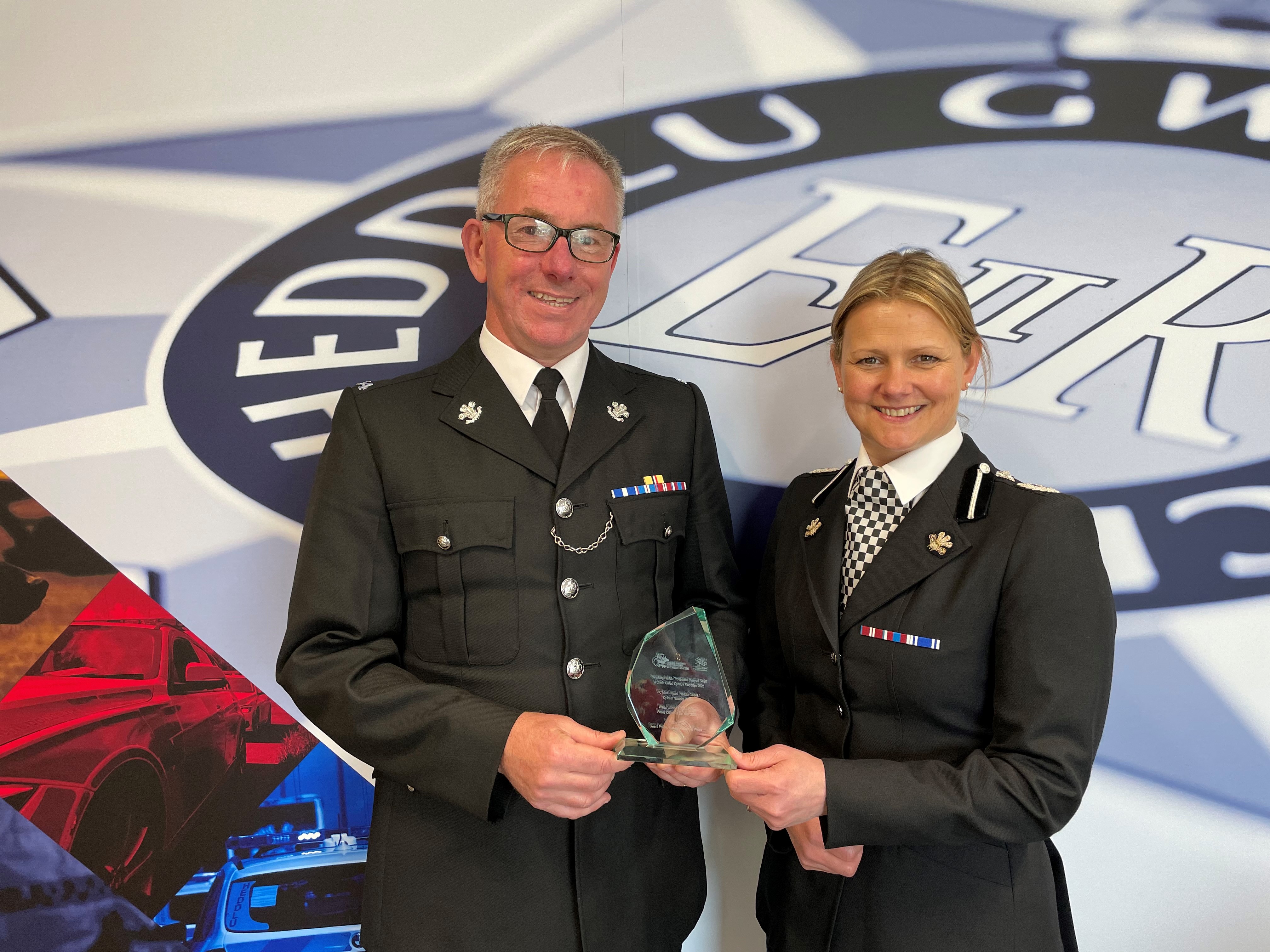 PC Mark Powell with Deputy Chief Constable Rachel Williams