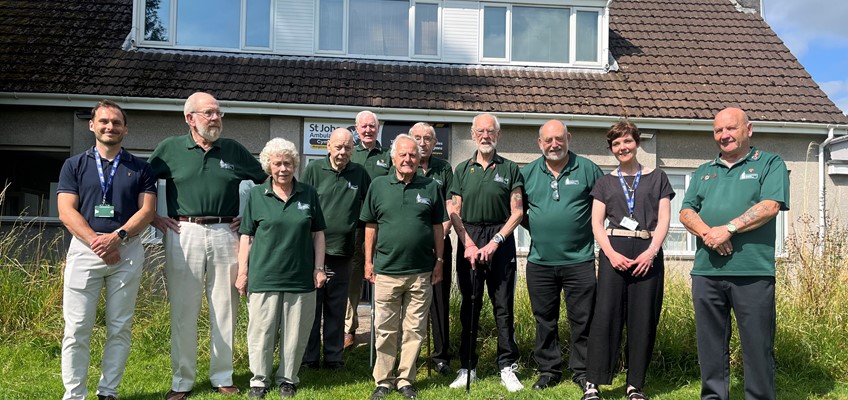 Staff OPCC gyda chyn-filwyr Sir Fynwy