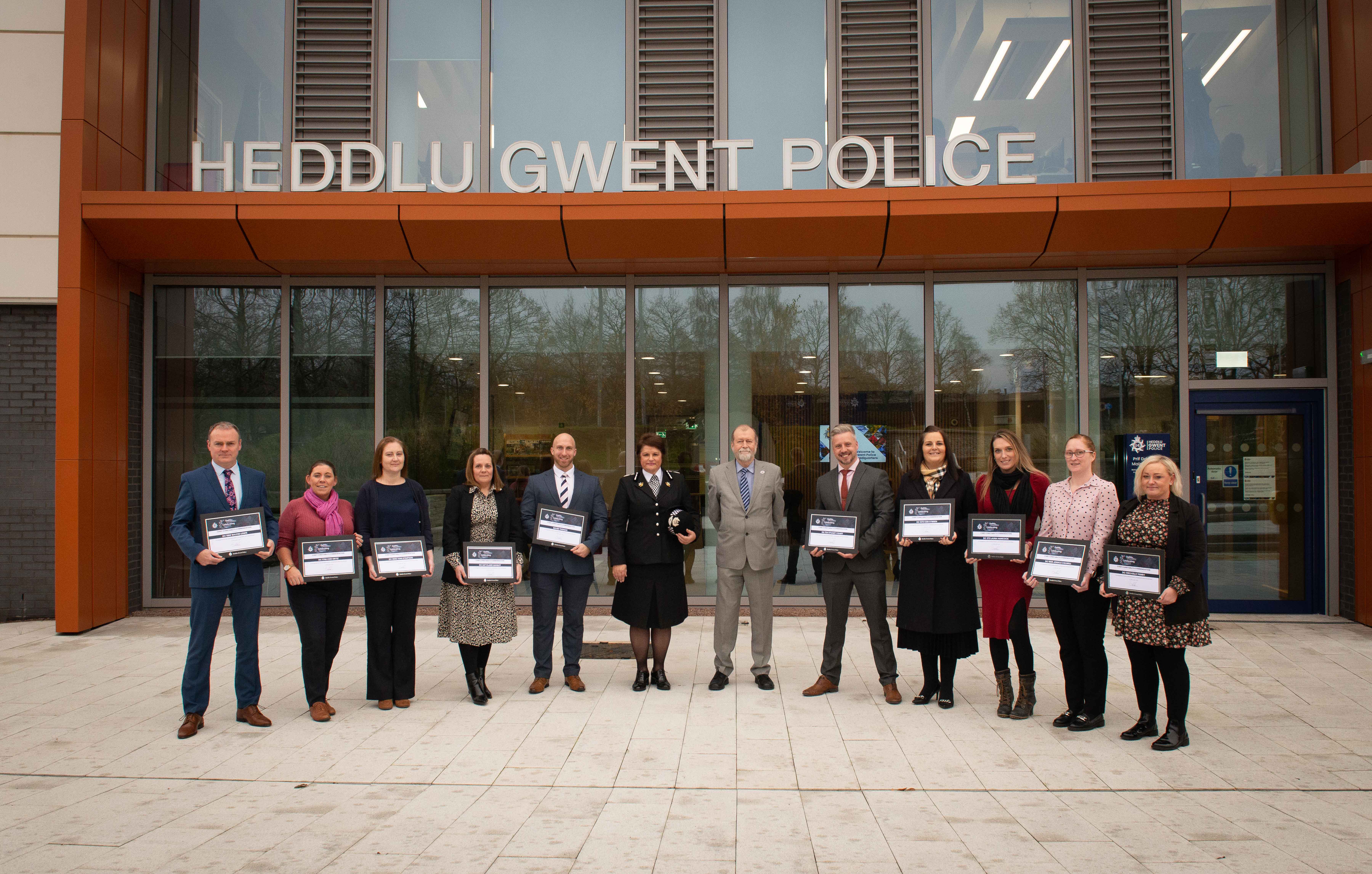 Jeff cuthbert with officers and dignitaries 