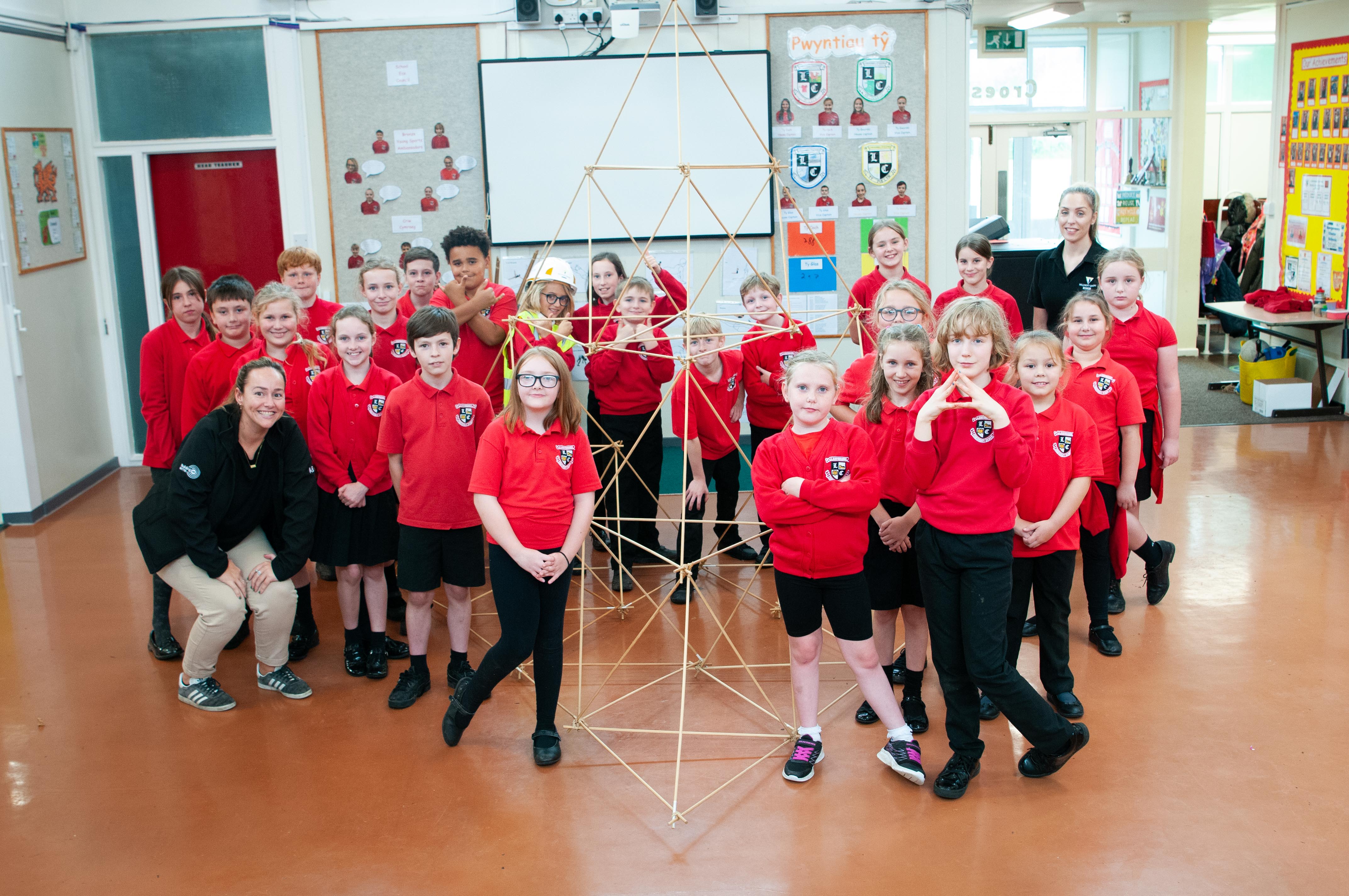 Disgyblion o Lanvihangel Crucorney