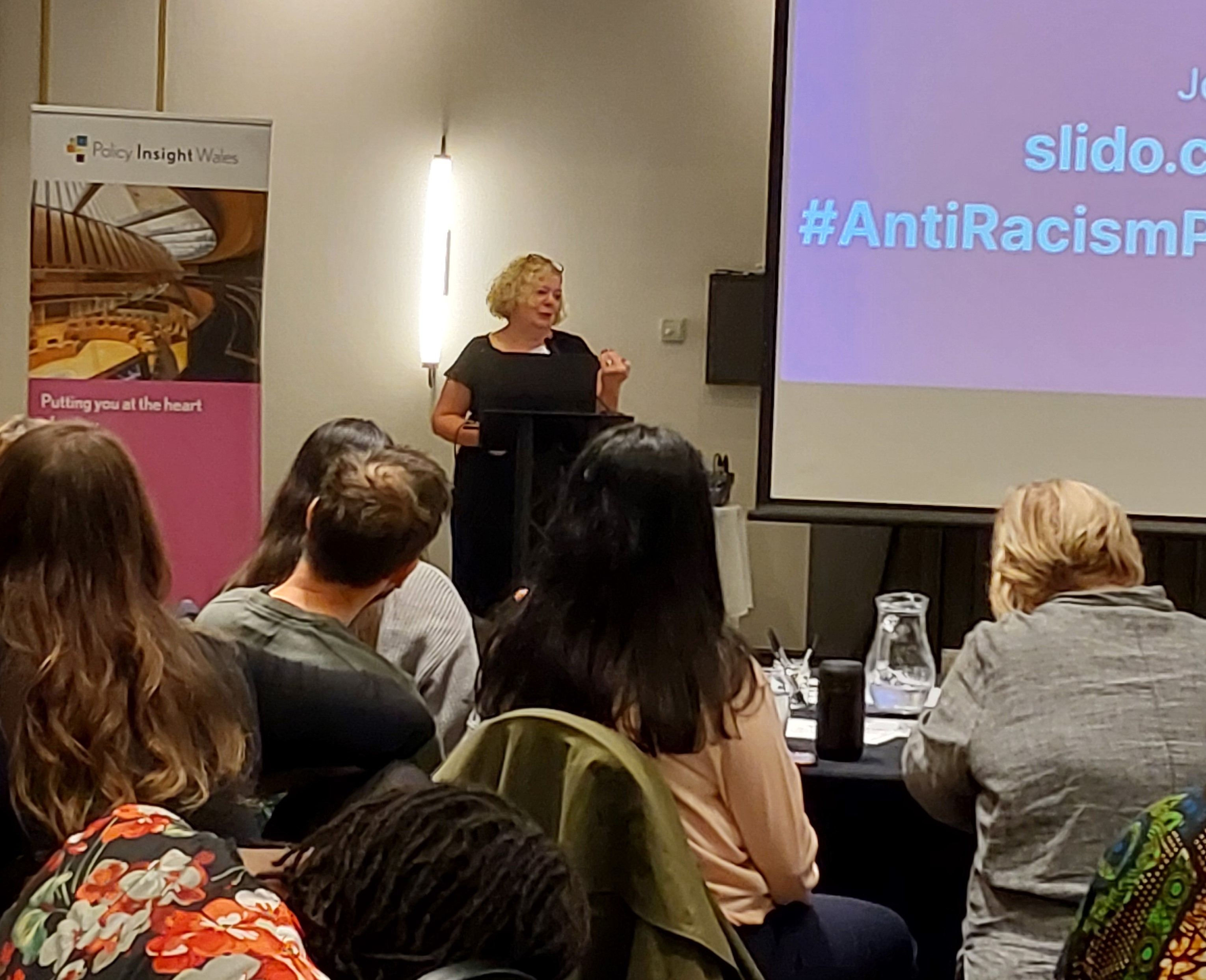 Jane Mudd talking to audience 