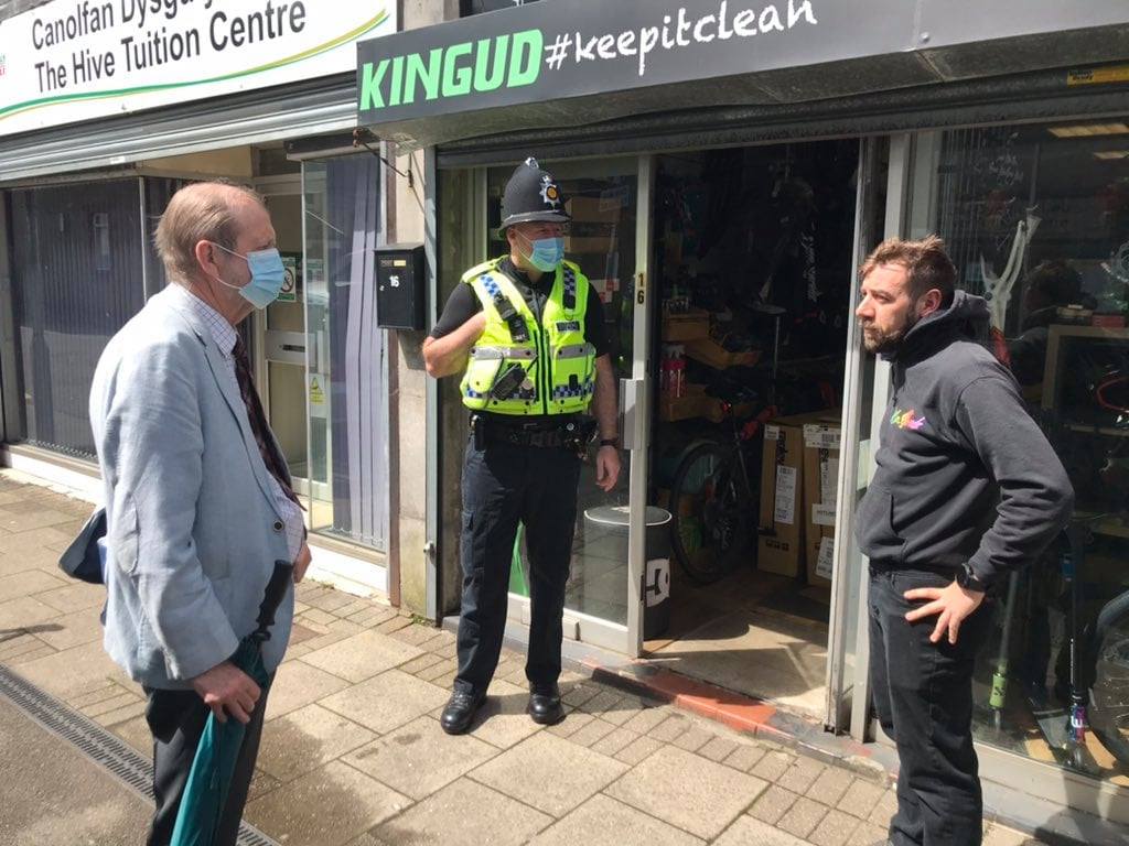 Jeff Cuthbert meeting traders in Caerphilly.