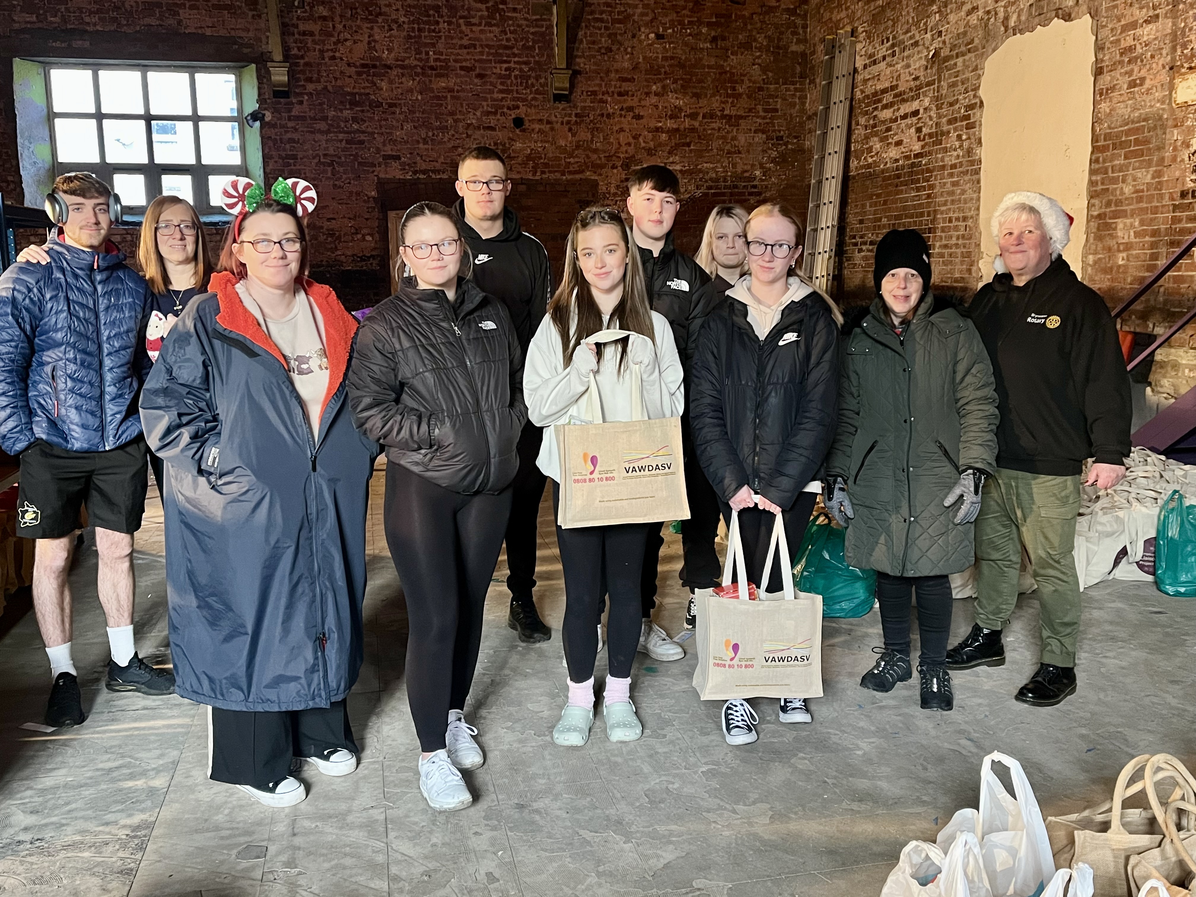 Commissioner helps to fund Christmas food parcels 