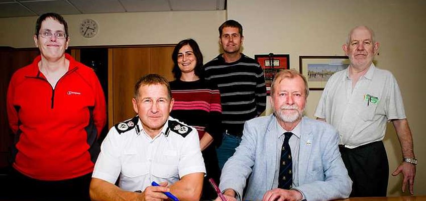 Police Representatives Sign Gwent Charter